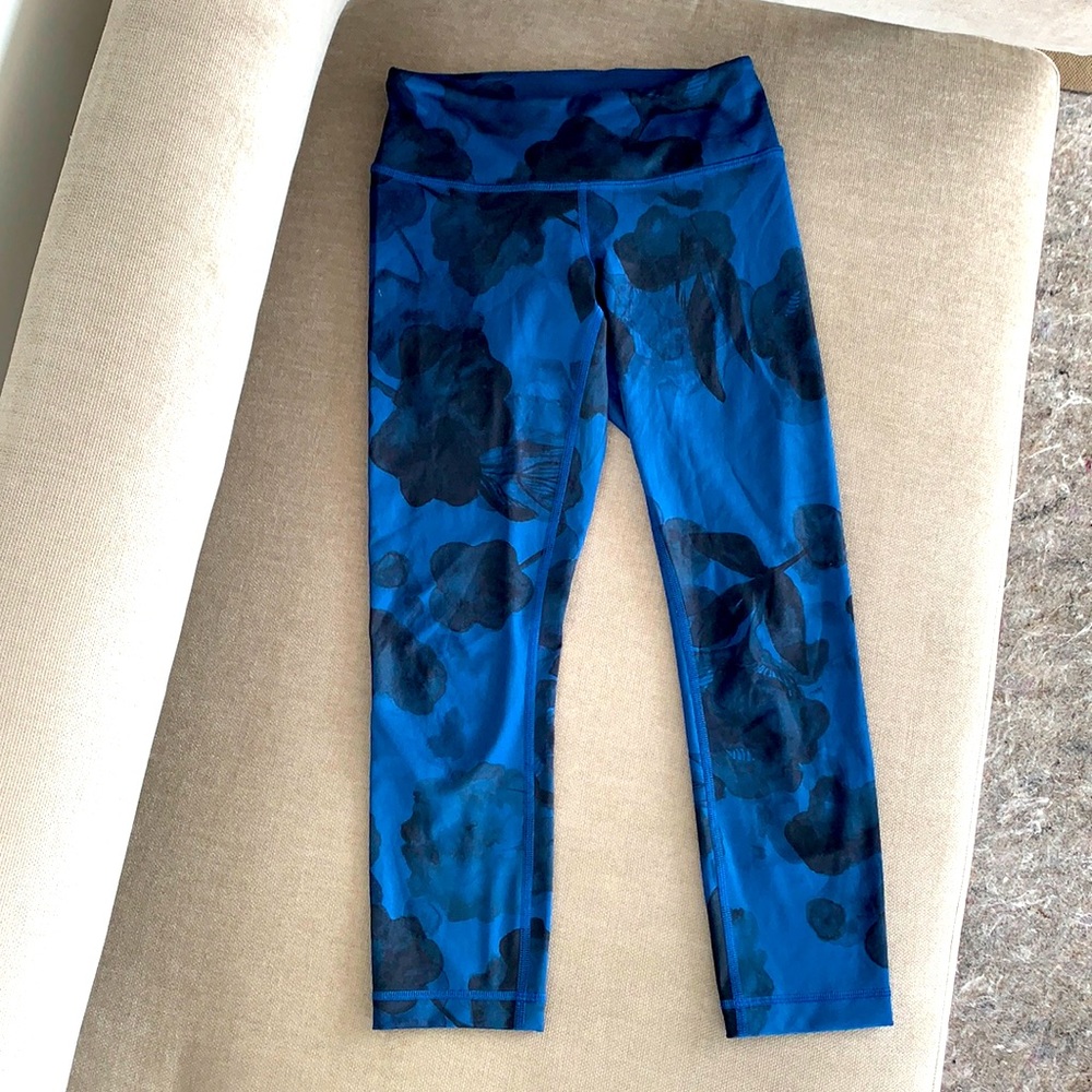 Lululemon Wunder Under Crop II luxtreme sz 2